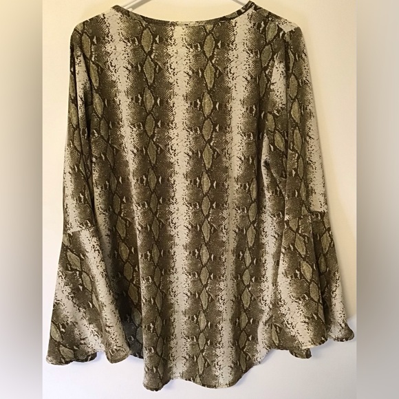 LARA Snake print blouse - Picture 5 of 6
